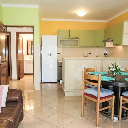 Victory-2 By Interhome * Raša