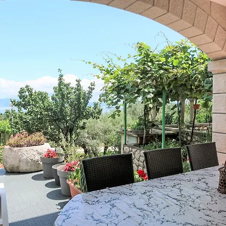 Victory-2 By Interhome Apartment Rasa