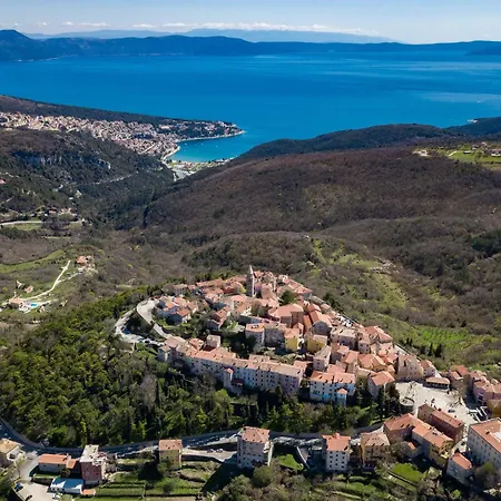 Victory-2 By Interhome شقة *